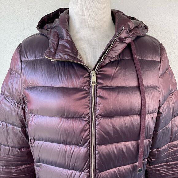 Andrew Marc Premium Down Hooded Puffer Jacket Size M EUC - Picture 2 of 9